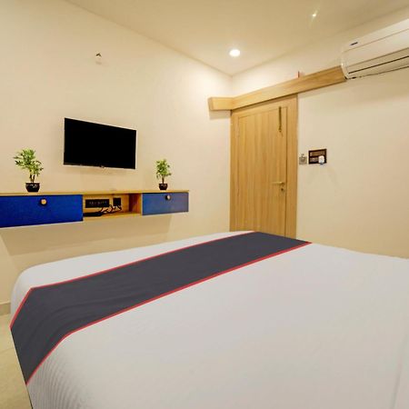 Collection O Lakeview Castle Hotel Warangal Buitenkant foto