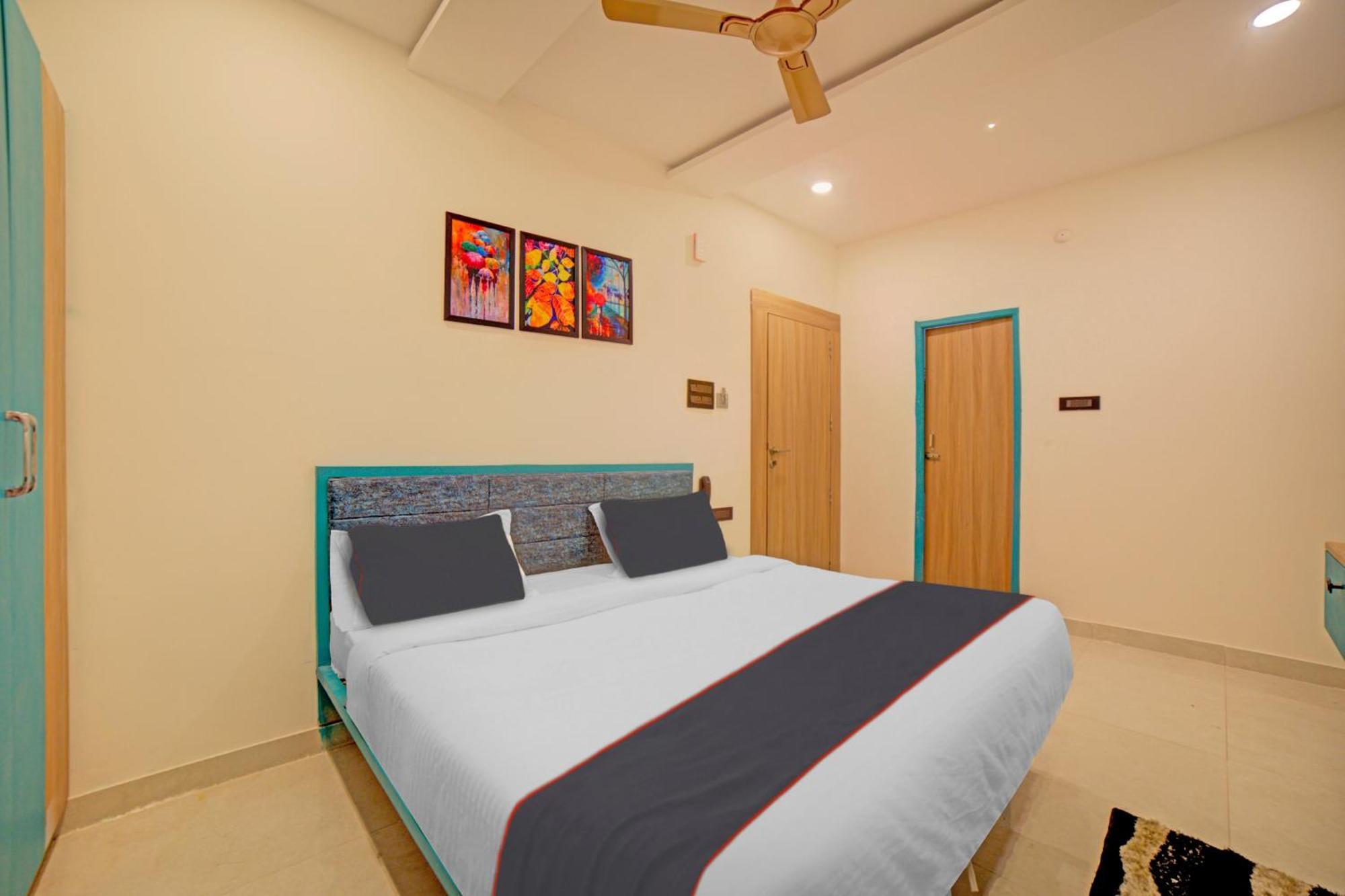 Collection O Lakeview Castle Hotel Warangal Buitenkant foto