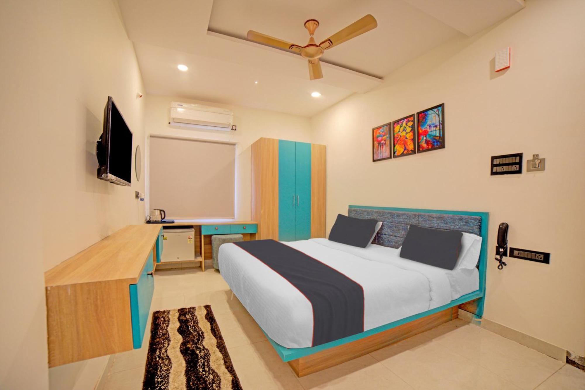 Collection O Lakeview Castle Hotel Warangal Buitenkant foto